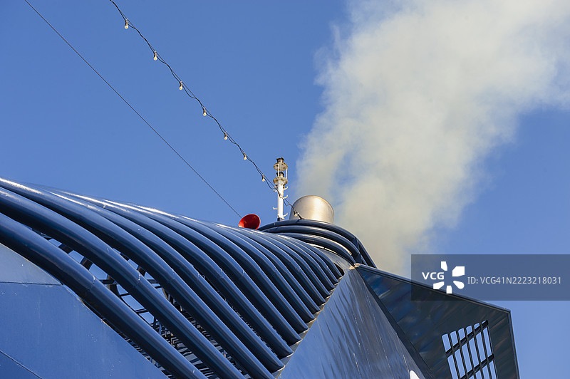 船舶排放的空气污染图片素材