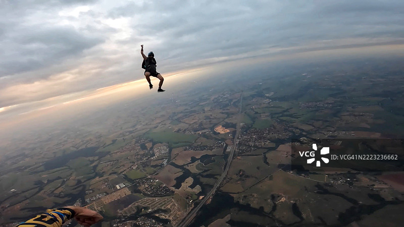 跳伞乡村风景图片素材