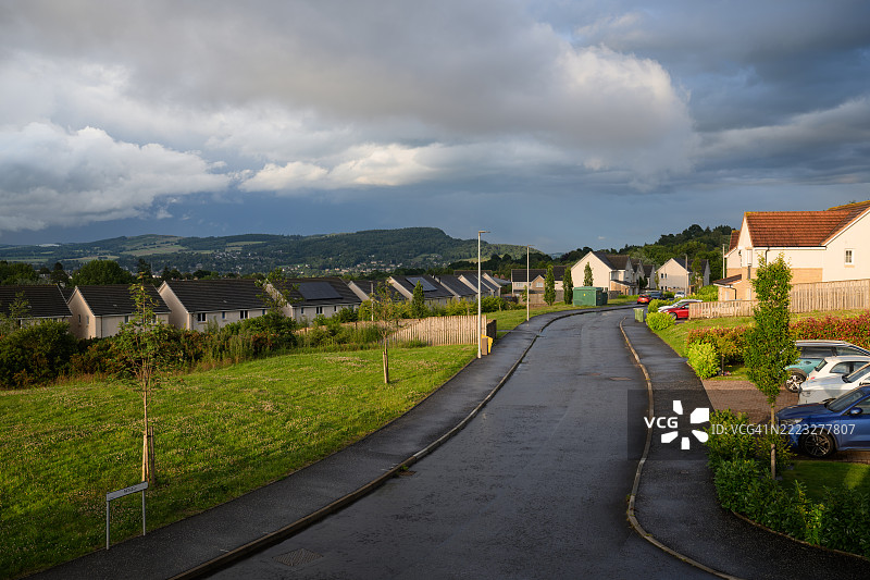 美丽的邻里在日落时分图片素材
