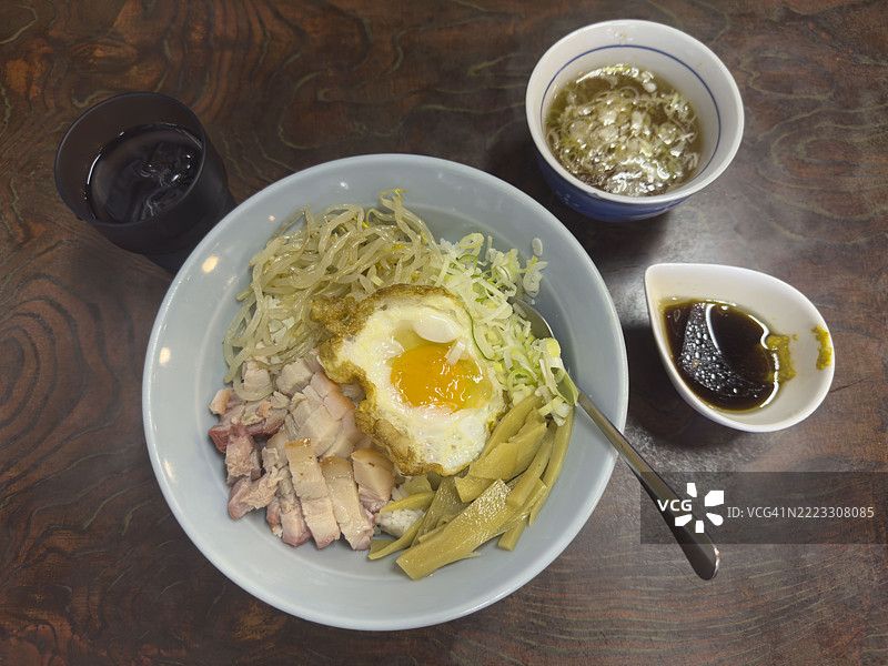 横滨粤菜餐厅的水来丼套餐图片素材