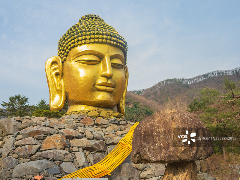 Waujeongsa寺位于韩国京畿道龙仁市。图片素材