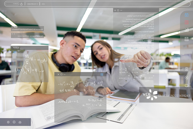学生在物理课上与屏幕互动的视角图片素材