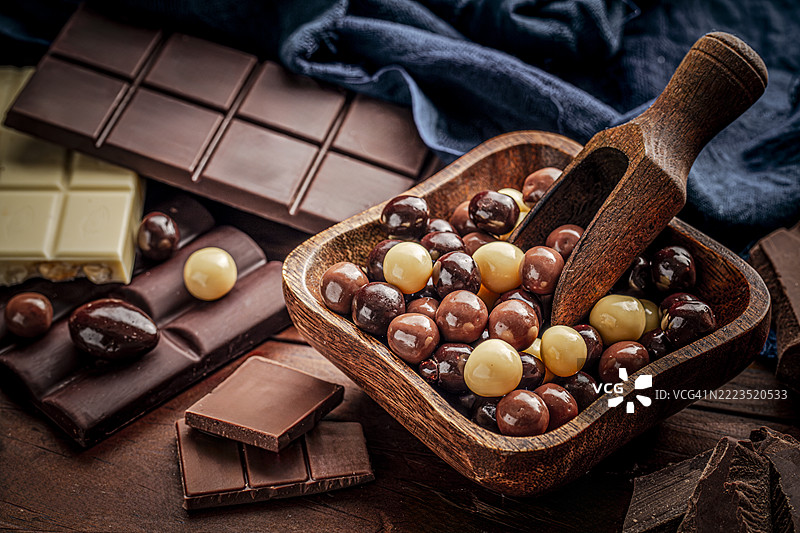 复古风格的巧克力 assortment图片素材