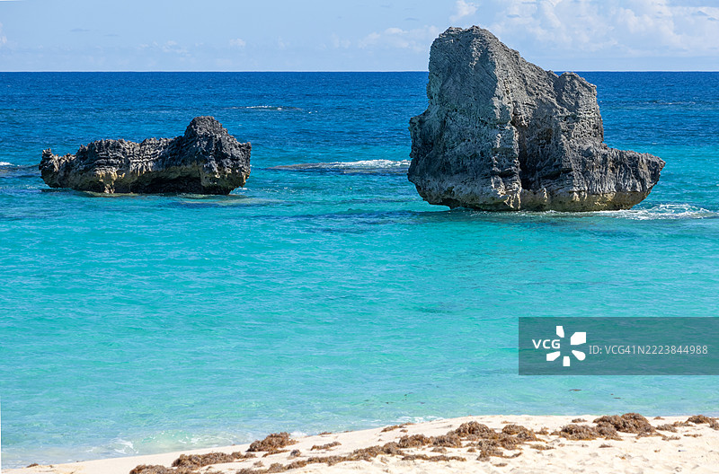 百慕大沃威克长湾海滩的岩石 formations图片素材