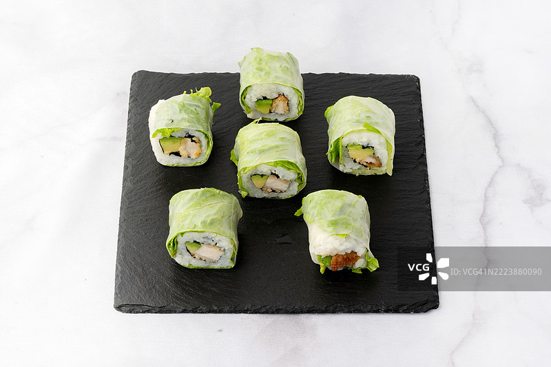 春季鸡肉卷，日本的烹饪特色图片素材