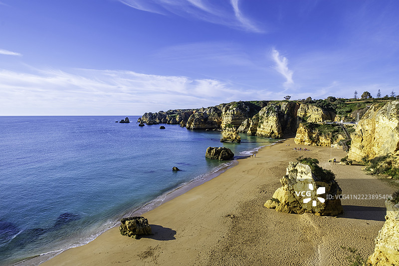 阿尔加维（葡萄牙）拉各斯的多娜安娜海滩图片素材