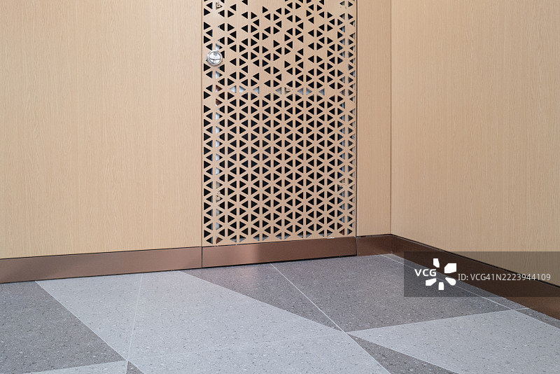 极简主义室内设计与几何图案图片素材