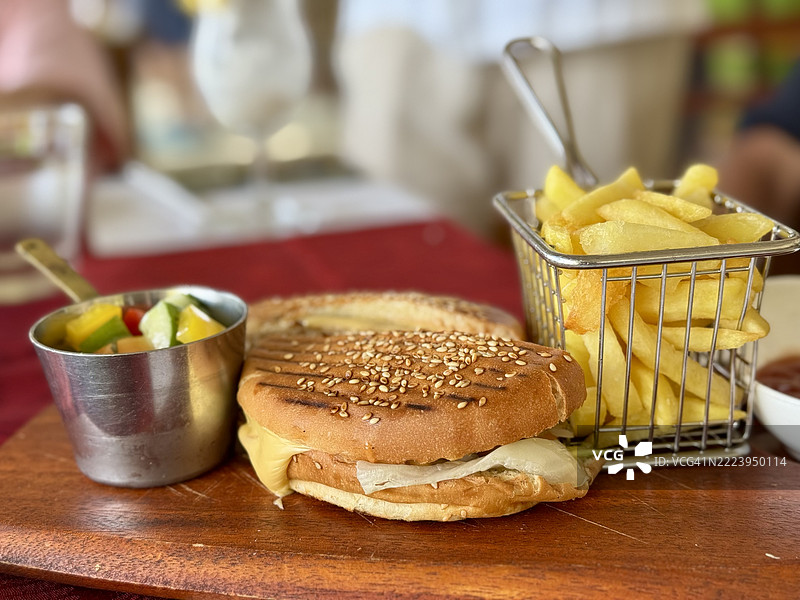 桌子上的快餐特写，卡夫岛，马尔代夫图片素材