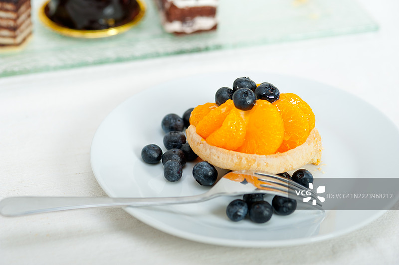 意大利餐桌上的甜点特写图片素材