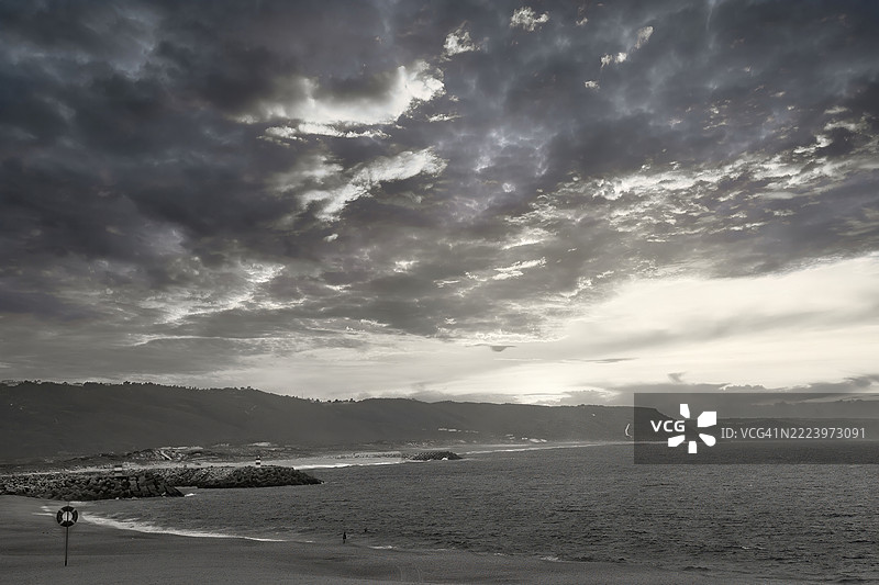 葡萄牙莱里亚海洋与天空的美丽景色图片素材