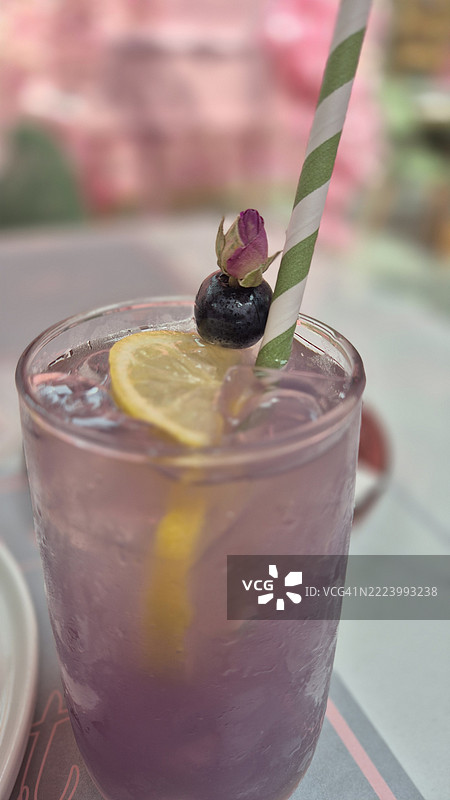 桌子上的饮料特写，阿尔拉扬市，卡塔尔图片素材