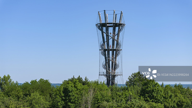 德国巴登-符腾堡州黑伦贝格附近的申布赫塔。这座观景塔高35米。图片素材