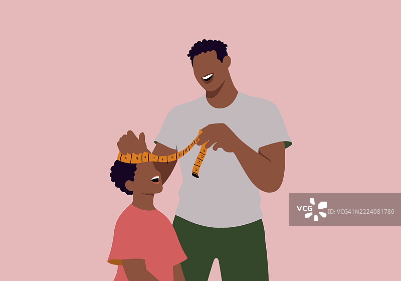 父亲在粉色背景下用卷尺测量孩子的身高。插图图片素材