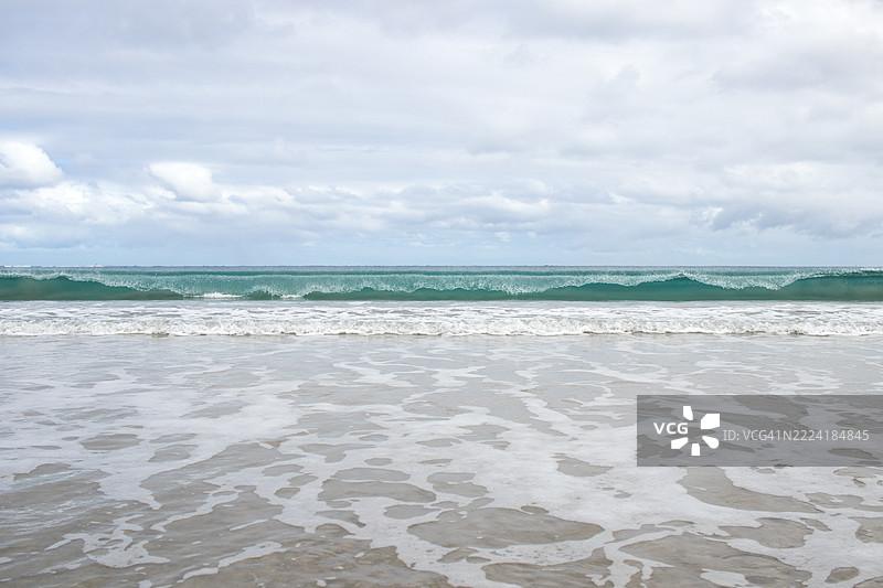 纳塔多拉海滩的海浪图片素材