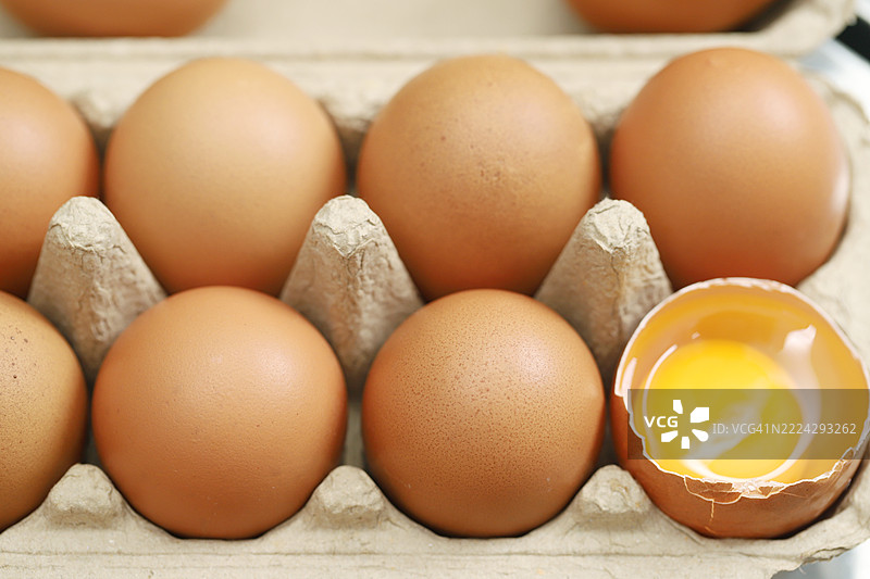 泰国曼谷每天早晨的新鲜有机鸡蛋图片素材