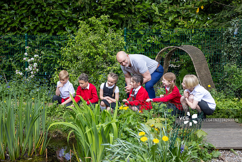 户外学习是最好的！图片素材