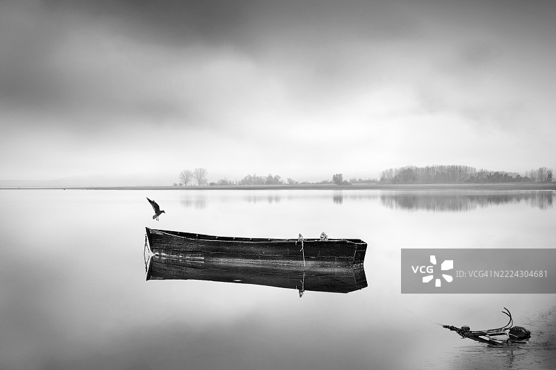 希腊中马其顿地区的克基尼湖风景秀丽的景色图片素材