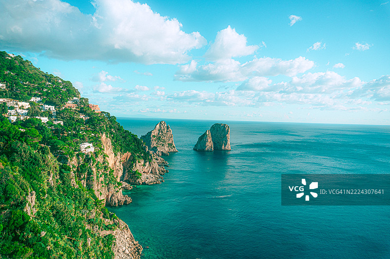 意大利坎帕尼亚索伦托的海洋与天空全景图图片素材