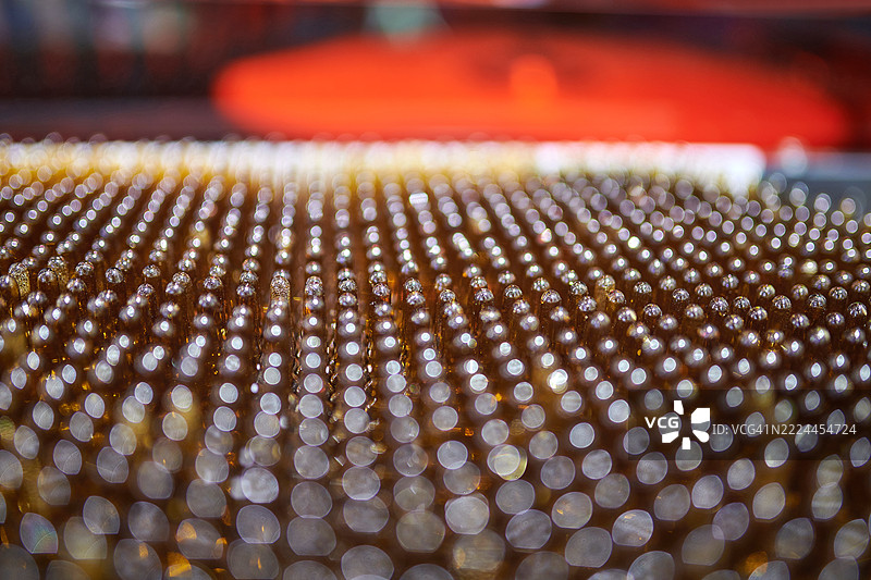 大量棕色玻璃注射瓶的背景图片素材