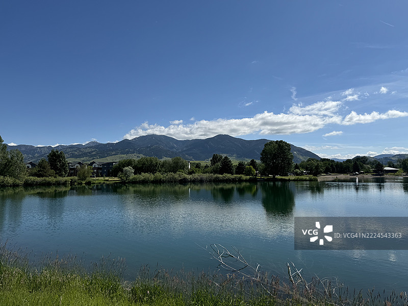 Scenic view of lake against sky,Bozeman,Montana,United States,USA图片素材