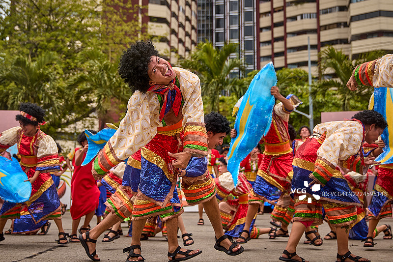 帕西达耀节的奥罗拉舞者。图片素材
