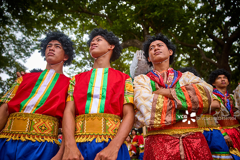 帕西达耀节的奥罗拉舞者。图片素材