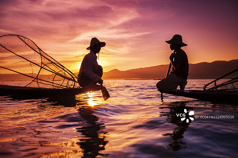 缅甸因莱湖的渔民图片素材