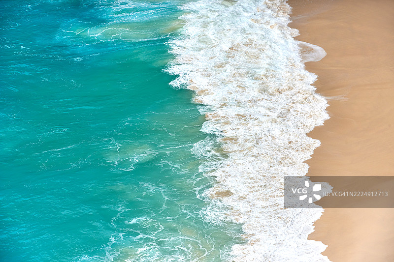 海浪特写与沙滩背景图片素材
