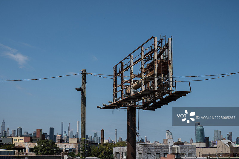 旧的生锈广告牌图片素材