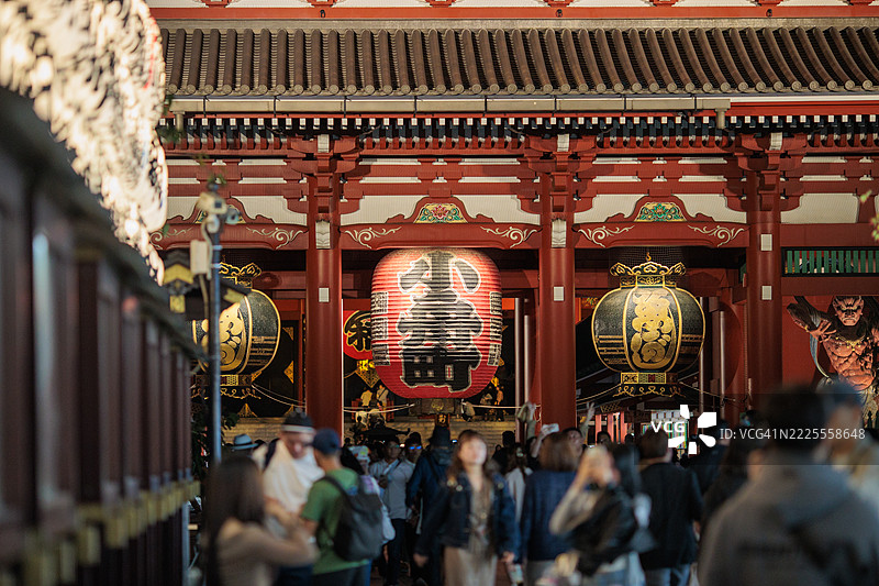 东京浅草的夜晚氛围图片素材