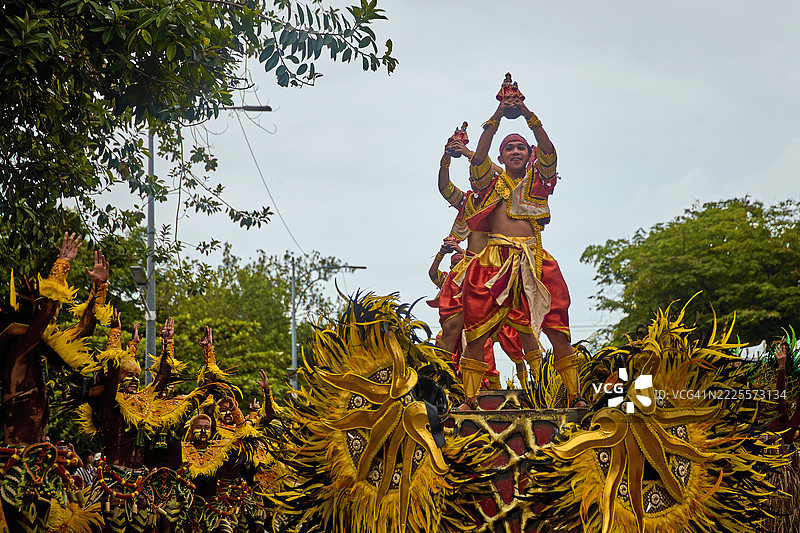 迪纳江节的舞者。图片素材