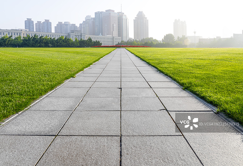 通往前方的卵石路图片素材