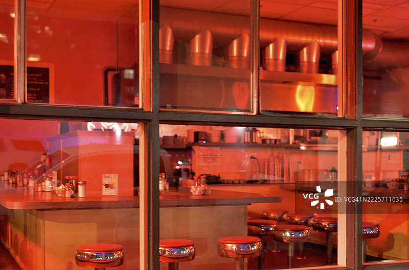 红色夜晚餐馆图片素材