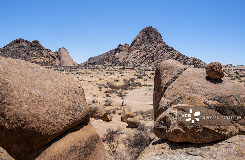 岩石形成，庞托克山脉，大斯皮茨科普，斯皮茨科普，大斯皮茨科普自然保护区，纳米比亚图片素材