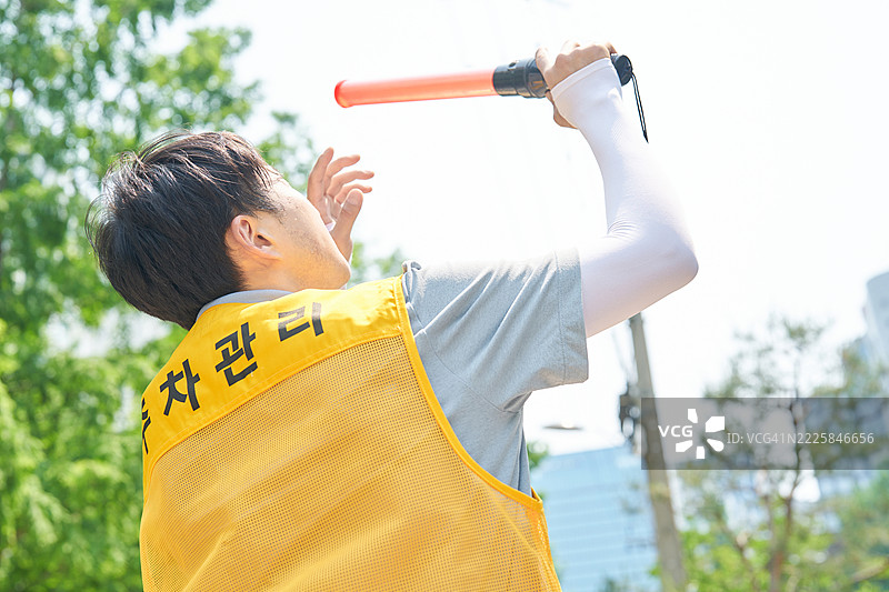 热，热浪，夏季，气候变化，温度，湿度，气候，出汗，停车管理员图片素材