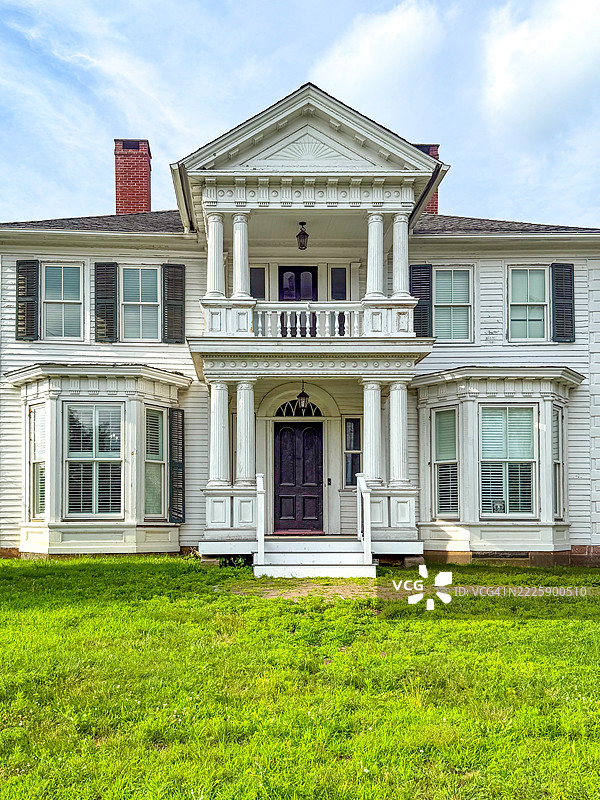 格鲁吉亚风格的住宅建筑在格兰比图片素材