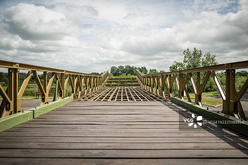 2025年5月28日，法国诺曼底贝努维尔的佩加索斯桥二战遗址，下午时分图片素材