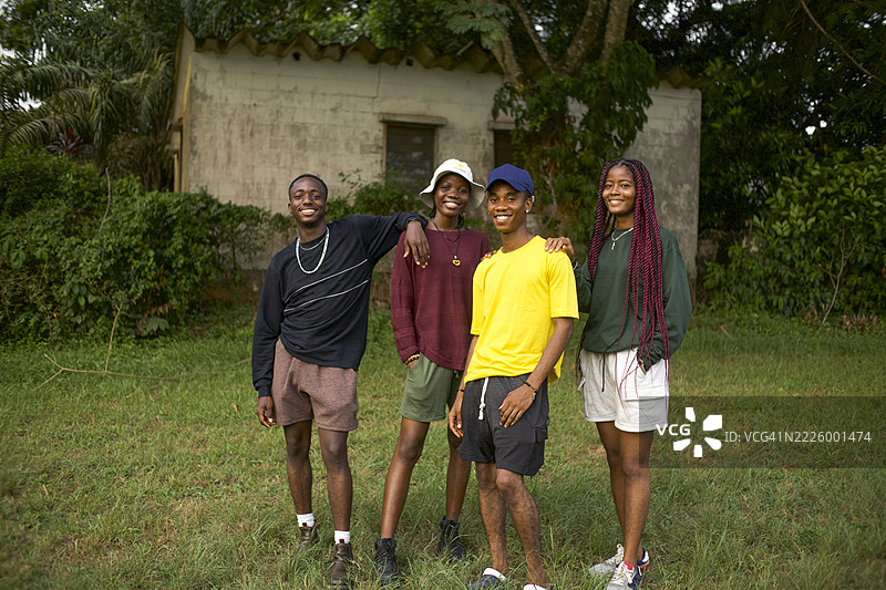 年轻朋友的肖像图片素材