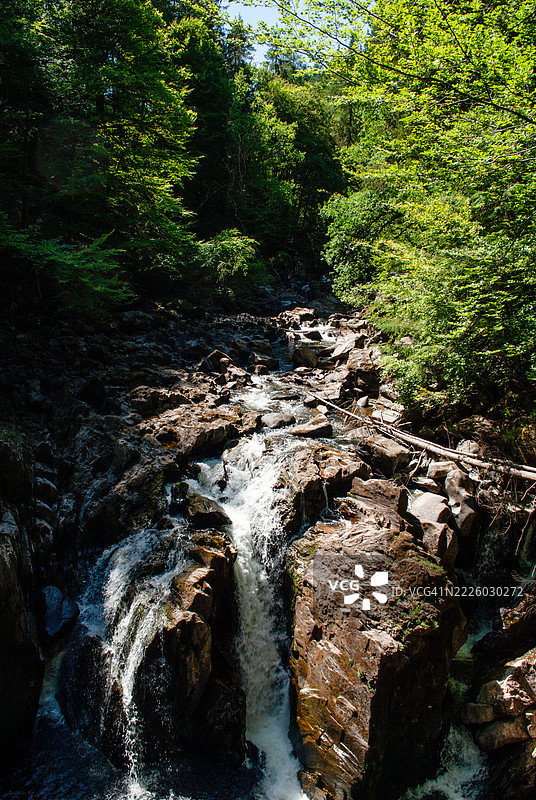 赫敏塔奇的黑林瀑布图片素材