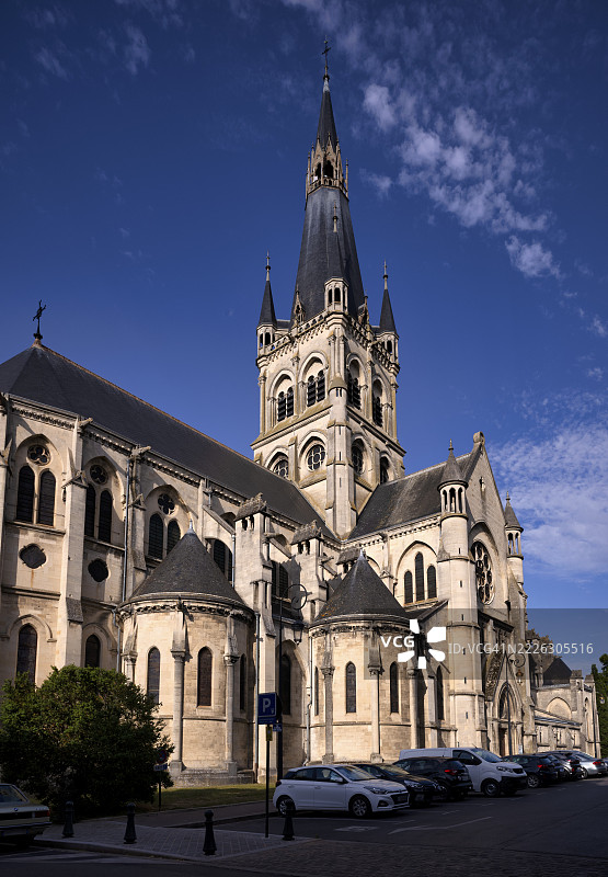 法国马恩省香槟省埃佩尔内巴黎圣母院大教堂图片素材