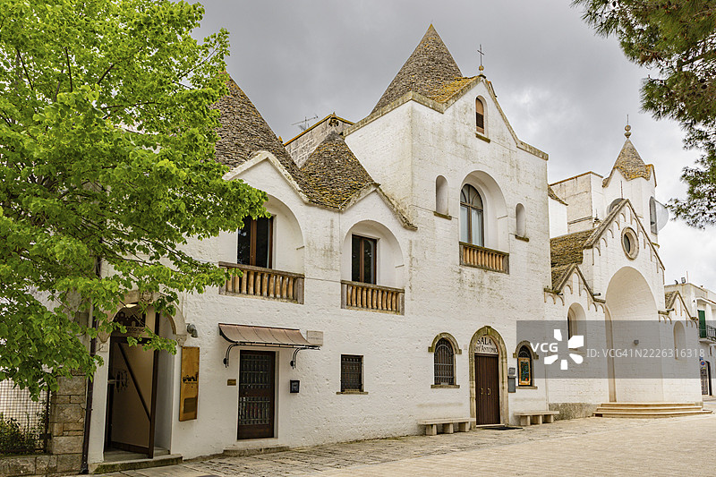 阿尔贝罗贝洛的圣安东尼奥教堂，普利亚，意大利南部图片素材