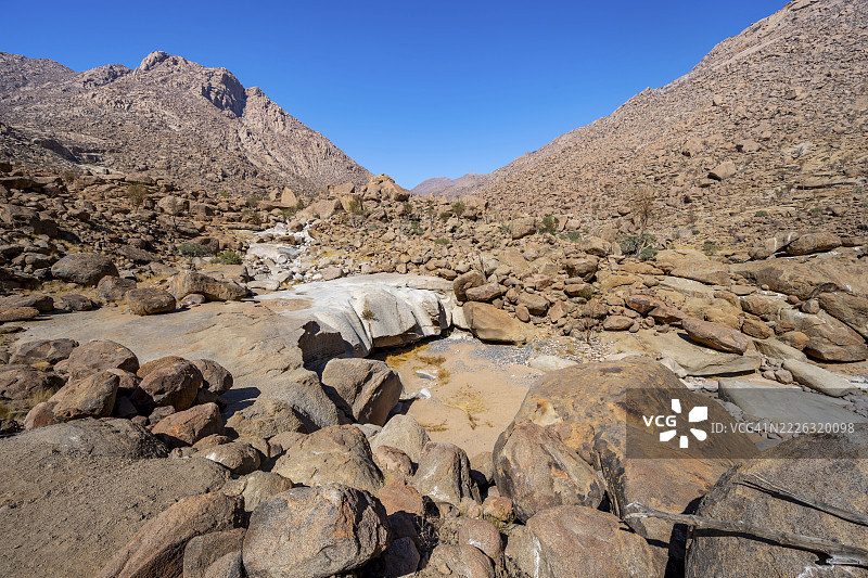 Tsisab峡谷，白女士小径，沙漠景观与山脉，布兰德堡，埃龙戈，达马拉兰，纳米比亚图片素材