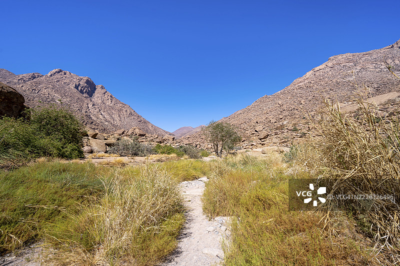 Tsisab峡谷，白女士小径，沙漠景观与山脉，布兰德堡，埃龙戈，达马拉兰，纳米比亚图片素材