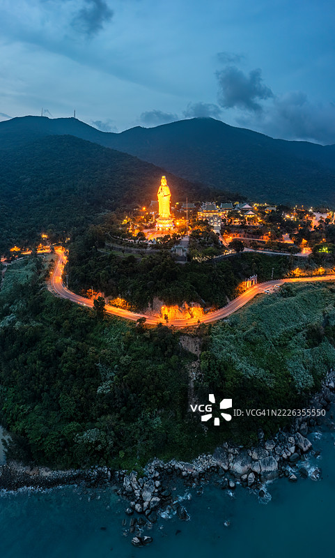 岘港山茶半岛的灵应塔鸟瞰图，越南图片素材