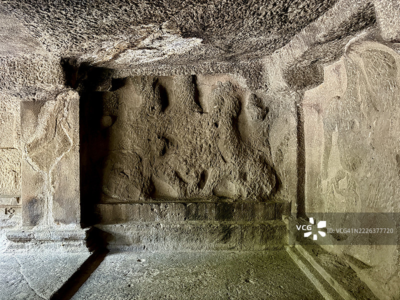 普纳帕塔雷什瓦尔洞穴中的一面墙。图片素材