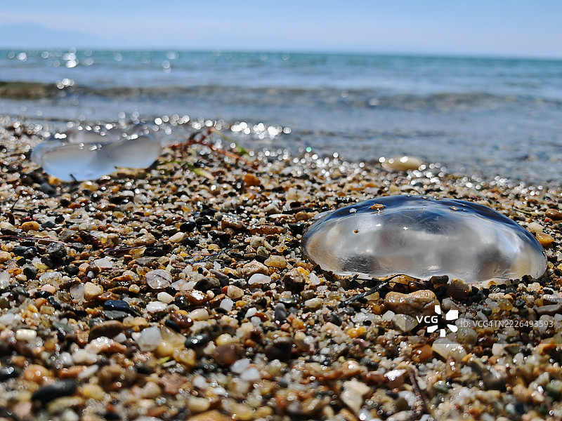 希腊海滩上的卵石特写图片素材