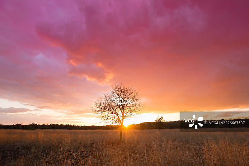 霍恩德鲁和阿佩尔多伦附近的申肯舒尔山日落图片素材