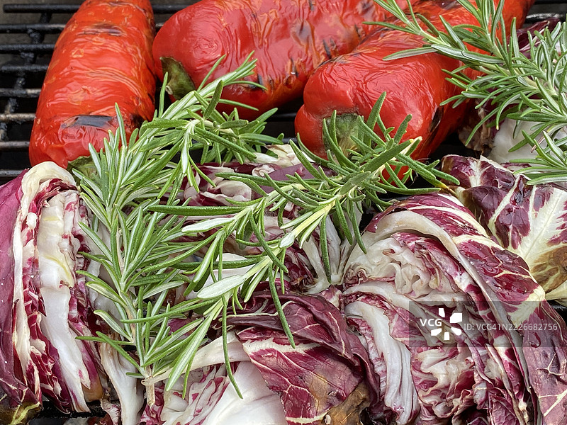 德国魏玛市场上出售的蔬菜特写图片素材