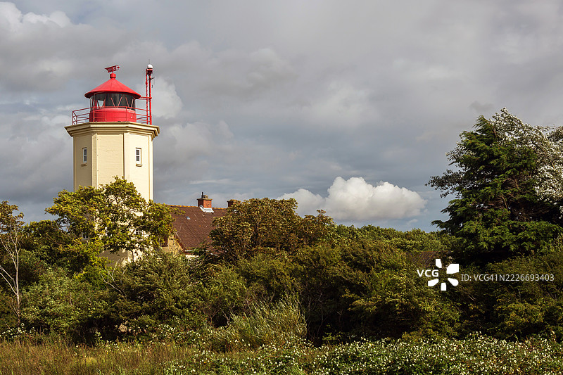 德国施莱斯维希-霍尔斯坦州费尔曼岛的西马克尔斯多夫老灯塔图片素材
