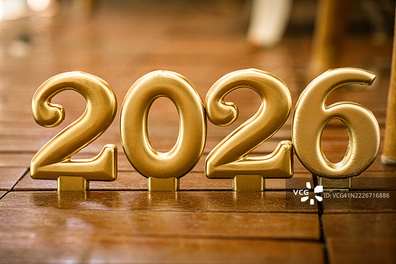 闪耀背景上的金色2026数字图片素材